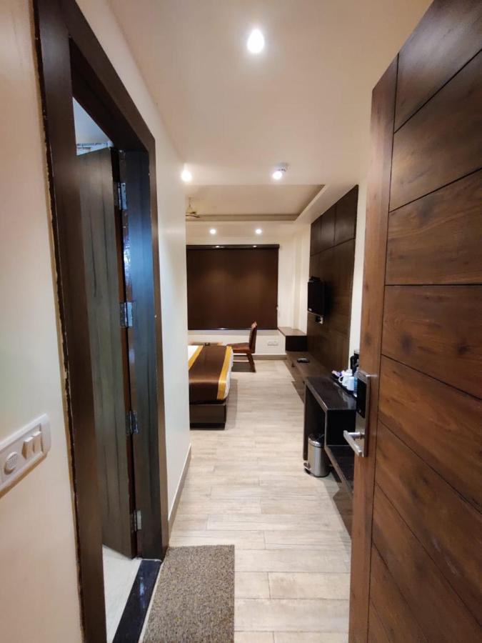 D Silverleaf Hotel 3*